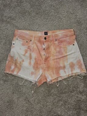 GAP Women's Peach Tie-Dye Frayed Hem Denim Shorts